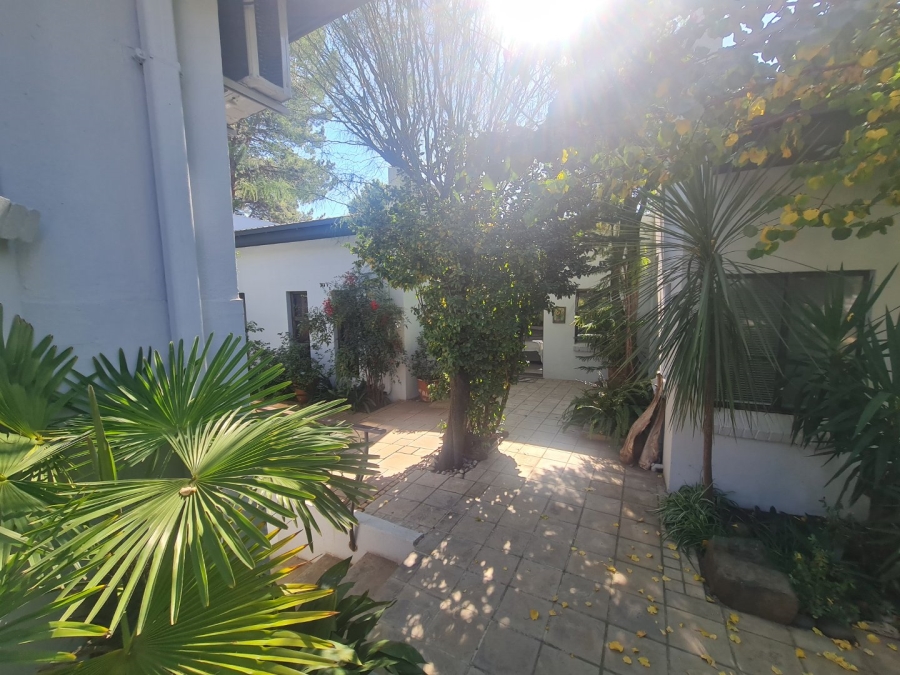 6 Bedroom Property for Sale in Waverley Free State